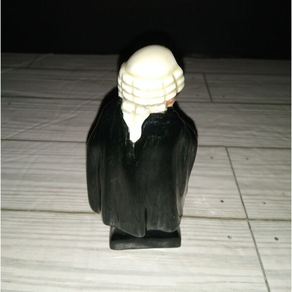 Royal Doulton Vtg Miniature Buzfuz 4" Porcelain Figurine England Charles Dickens - Picture 3 of 9